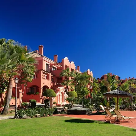 Paradis Au Bord De Marbella